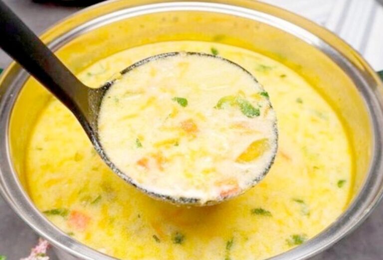 Zuppa di verdure calda e nutriente: delizia le tue papille gustative