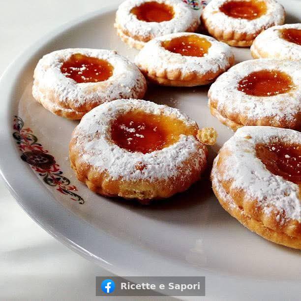 Occhi di Bue con Marmellata di Albicocche