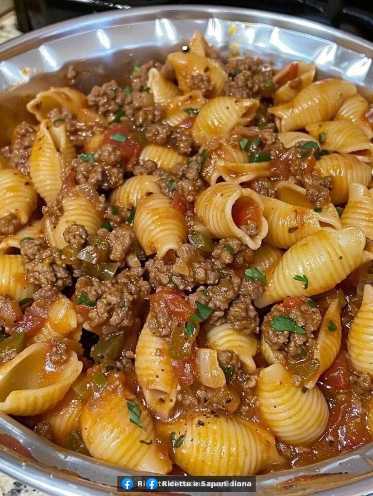 Conchiglie di pasta con carne macinata