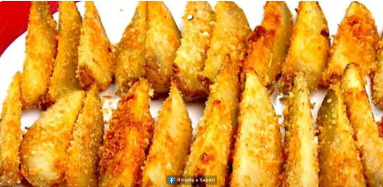 Spicchi di patate al forno: la ricetta di un contorno semplice e delizioso