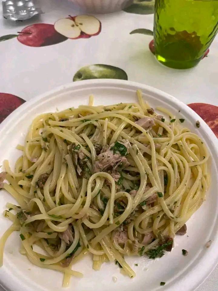 Linguine con Ragù di Tonno a Crudo