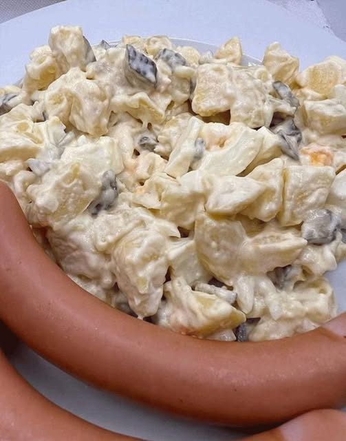 Insalata di patate e salsicce