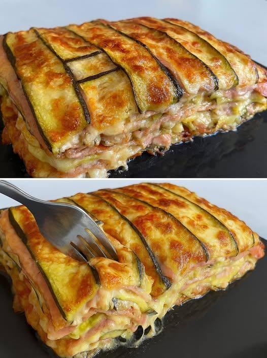 Preparo la parmigiana quando ho voglia di qualcosa di leggero, cremoso e senza sugo: si prepara a strati con zucchine e formaggio e finisce sempre in fretta.