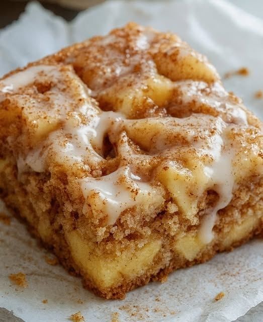 Ciambella di mele e cannella: una delizia autunnale in forma di pagnotta