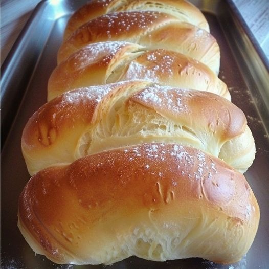 Panini morbidi al latte come quelli che il fornaio ha preparato in 30 minuti