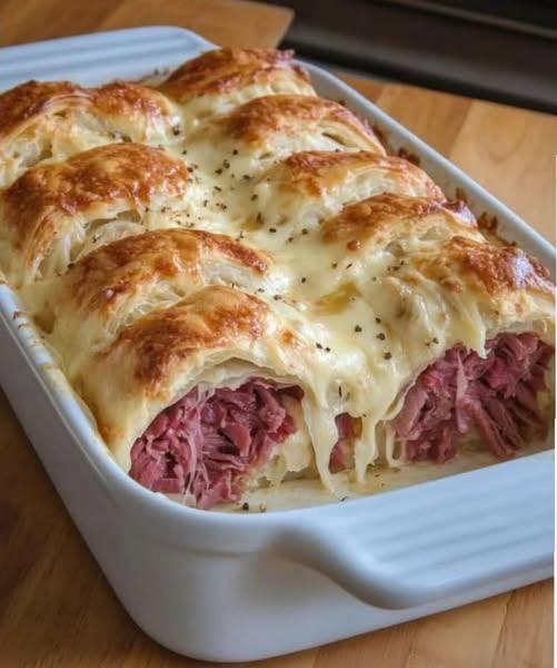 Reuben Crescent Bake: la tua nuova ricetta preferita per un comfort food