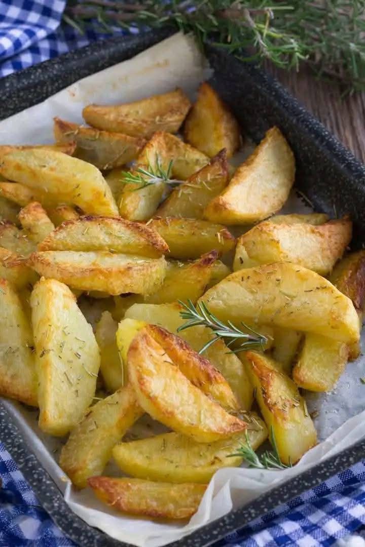 Patate al Forno Croccanti con Trucco del Bicarbonato